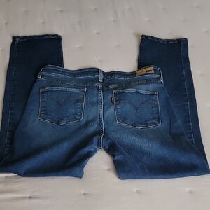 Levi's Women's Slight Curve Straight Leg Jeans